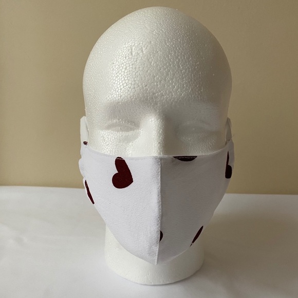 HEARTS DESIGN | FACE MASK | SMALL ADULT - Picture 1 of 4
